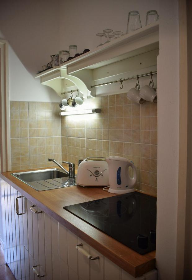 Helikon 32 Apartman Кестхей Экстерьер фото