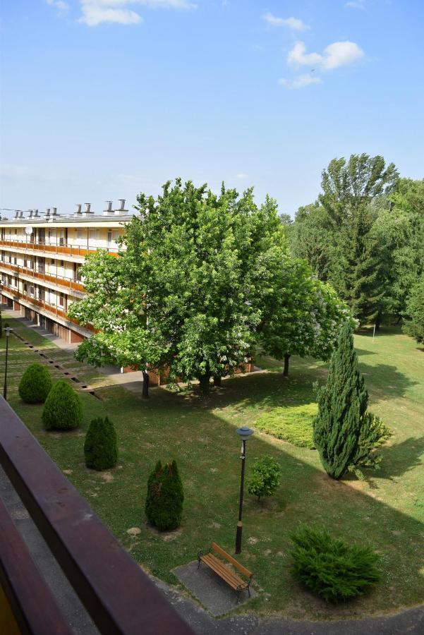 Helikon 32 Apartman Кестхей Экстерьер фото