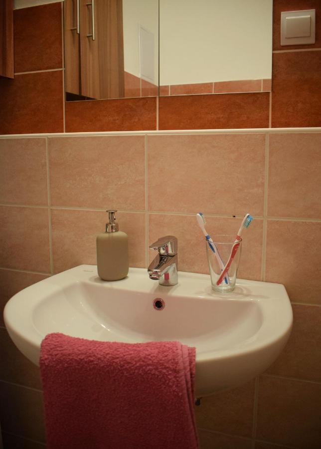 Helikon 32 Apartman Кестхей Экстерьер фото